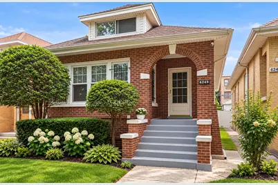6249 N Fairfield Avenue, Chicago, IL 60659 - Photo 1