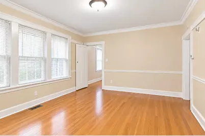6249 N Fairfield Avenue, Chicago, IL 60659 - Photo 4