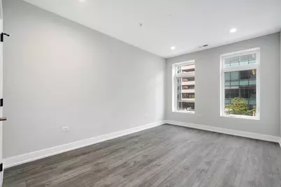 825 E 61st Street #309, Chicago, IL 60637 - Photo 10
