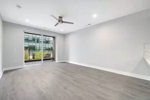 825 E 61st St, Chicago, IL 60637 - Photo 6