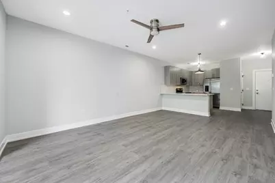 825 E 61st Street #309, Chicago, IL 60637 - Photo 8