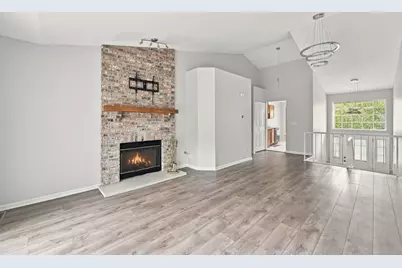 2651 S Cedar Glen Drive, Arlington Heights, IL 60005 - Photo 6