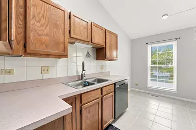 2651 S Cedar Glen Drive, Arlington Heights, IL 60005 - Photo 10