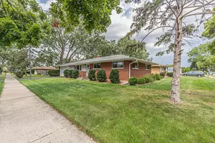 420 Berkshire Ln, Des Plaines, IL 60016 - Photo 42