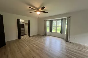 31109 Madison St, Genoa, IL 60135 - Photo 6