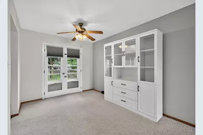 106 E Dresser Road, Dekalb, IL 60115 - Photo 12