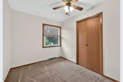 106 E Dresser Road, Dekalb, IL 60115 - Photo 18