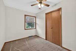 106 E Dresser Rd, Dekalb, IL 60115 - Photo 18