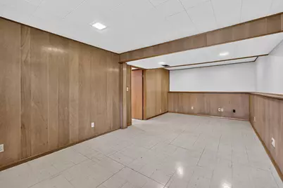 106 E Dresser Road, Dekalb, IL 60115 - Photo 26