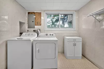 106 E Dresser Road, Dekalb, IL 60115 - Photo 24