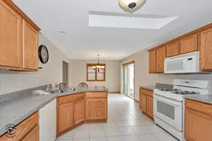 1449 Crooked Creek Dr, Beecher, IL 60401 - Photo 12