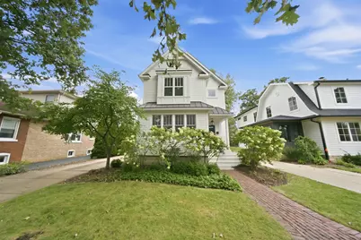 4712 Middaugh Avenue, Downers Grove, IL 60515 - Photo 2