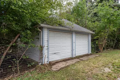 2520 Gideon Avenue, Zion, IL 60099 - Photo 32