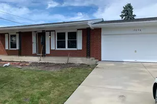 19246 Oakwood Ave, Lansing, IL 60438 - Photo 1