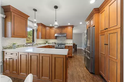 850 Glen Crest Drive, Glen Ellyn, IL 60137 - Photo 8