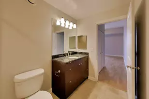 230 W Division St, Chicago, IL 60610 - Photo 16