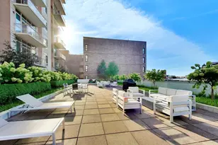 230 W Division St, Chicago, IL 60610 - Photo 24