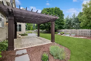 2647 Lupine Cir, Naperville, IL 60564 - Photo 38