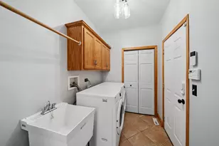 2647 Lupine Cir, Naperville, IL 60564 - Photo 32