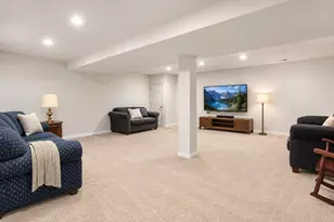 1908 Eton Dr, Hoffman Estates, IL 60192 - Photo 18