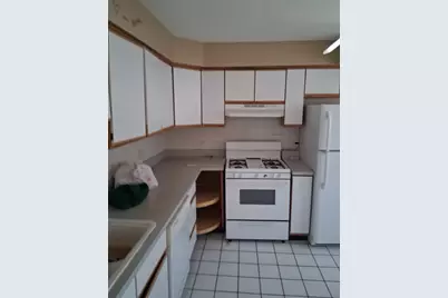 7235 N Hamilton Avenue, Chicago, IL 60645 - Photo 2