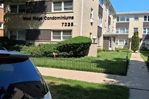 7235 N Hamilton Ave, Chicago, IL 60645 - Photo 1