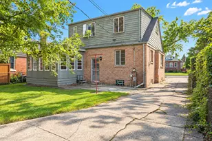 1807 N 78th Ct, Elmwood Park, IL 60707 - Photo 4