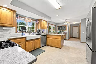 415 E Hamilton St, Odell, IL 60460 - Photo 14