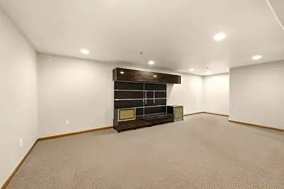 2051 Village View Drive, Yorkville, IL 60560 - Photo 18