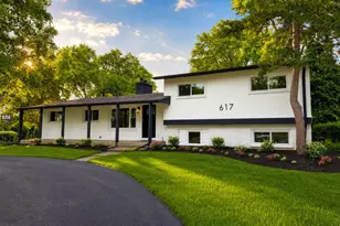 617 S Busse Rd, Mount Prospect, IL 60056 - Photo 1