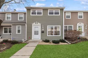 1817 Carlisle Ct, Schaumburg, IL 60194 - Photo 1