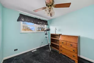 1817 Carlisle Ct, Schaumburg, IL 60194 - Photo 8