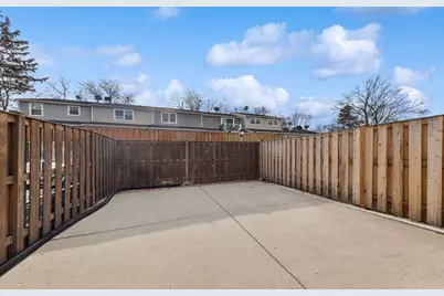 1817 Carlisle Court #1817, Schaumburg, IL 60194 - Photo 4