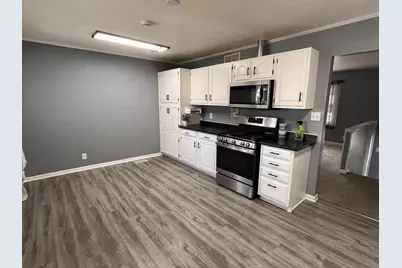 424 Rambler Place, Streamwood, IL 60107 - Photo 2