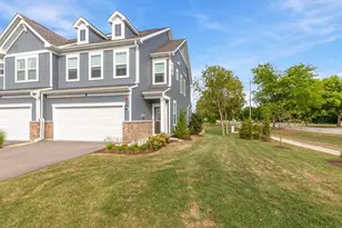 8 Weirich Wy, Batavia, IL 60510 - Photo 1