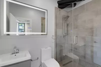 7645 N Sheridan Road #112, Chicago, IL 60626 - Photo 6