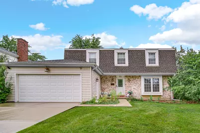 910 Knightsbridge Lane, Schaumburg, IL 60195 - Photo 2