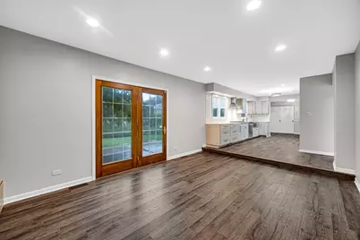910 Knightsbridge Lane, Schaumburg, IL 60195 - Photo 6