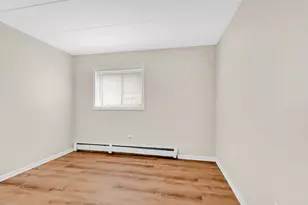 228 E Bailey Rd, Naperville, IL 60565 - Photo 12