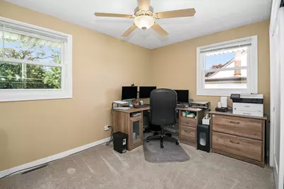 7416 S Octavia Avenue, Bridgeview, IL 60455 - Photo 18