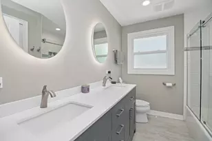 7416 S Octavia Ave, Bridgeview, IL 60455 - Photo 16