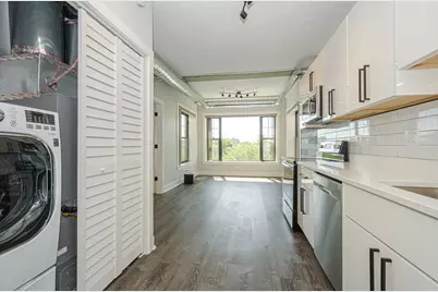 7645 N Sheridan Road #415, Chicago, IL 60626 - Photo 4