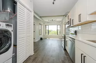 7645 N Sheridan Rd, Chicago, IL 60626 - Photo 4