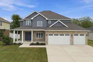 207 Hickory St, Peotone, IL 60468 - Photo 1