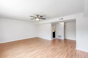 1610 W Jarvis Ave, Chicago, IL 60626 - Photo 8