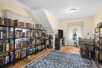 [Address not provided], Westmont, IL 60559 - Photo 12