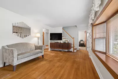 [Address not provided], Westmont, IL 60559 - Photo 4