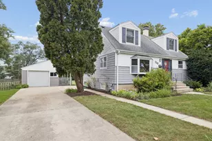 [Address not provided], Westmont, IL 60559 - Photo 2