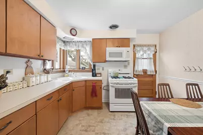 [Address not provided], Westmont, IL 60559 - Photo 6