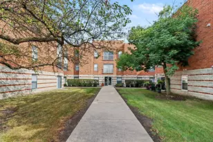 3255 Kirchoff Rd, Rolling Meadows, IL 60008 - Photo 1